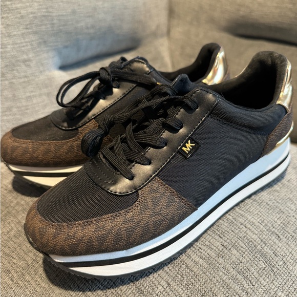 Michael Kors Monique platform sneakers size 7 - Picture 2 of 4